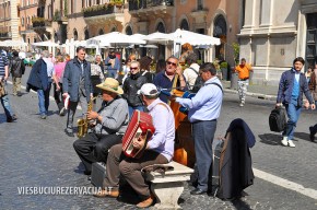 Piazza navona gatves muzikantai, Roma