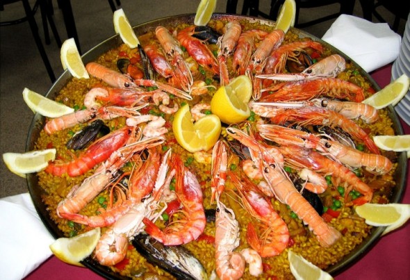 Paella su jūros gėrybėmis