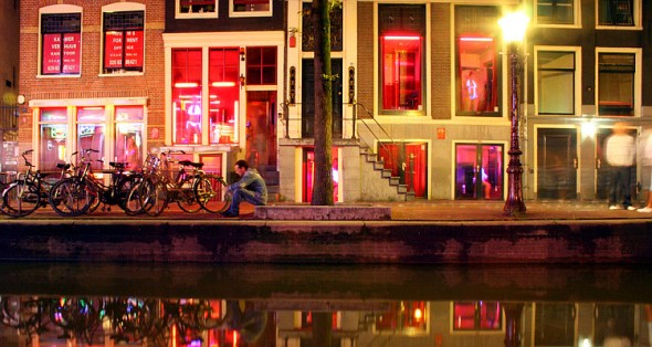 Raudonųjų žibintų kvartalas Amsterdame