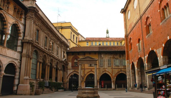 Piazza Mercanti aikštė Milane
