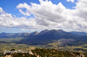 Sardinijos kalnų vaizdai nuo Monte Ortobene vietovės